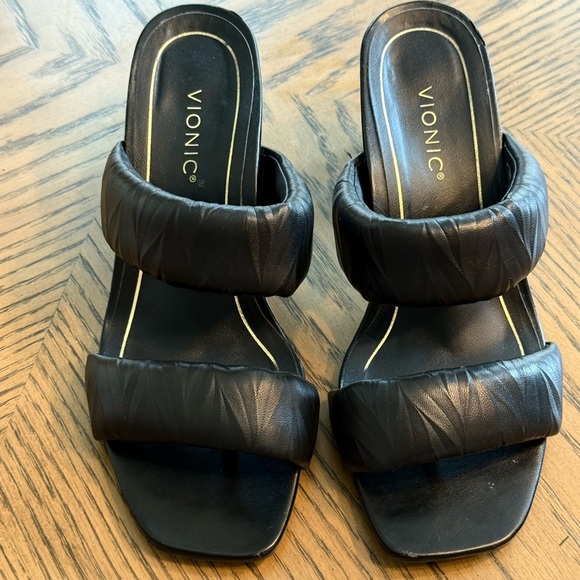 Women’s VIONIC Emaline black leather slide heeled sandals- Size 6 - Picture 3 of 9